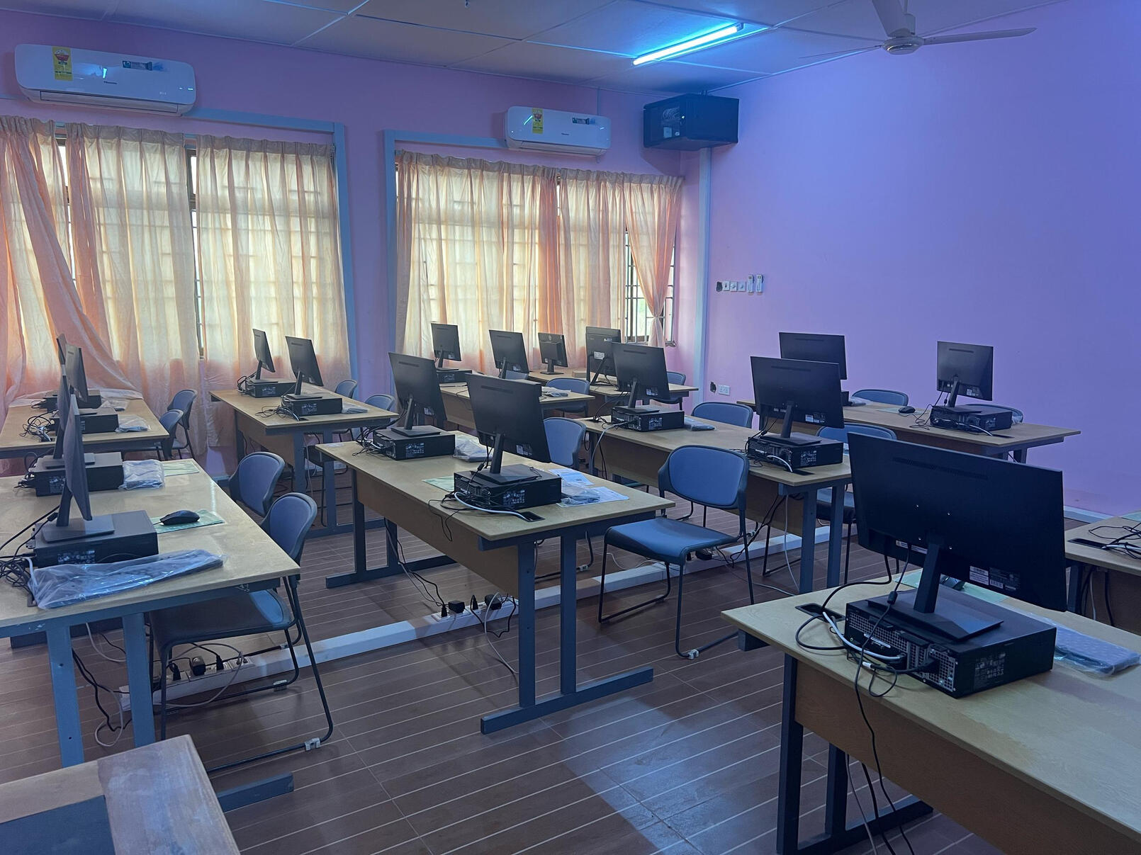 Computer Lab Computer Lab